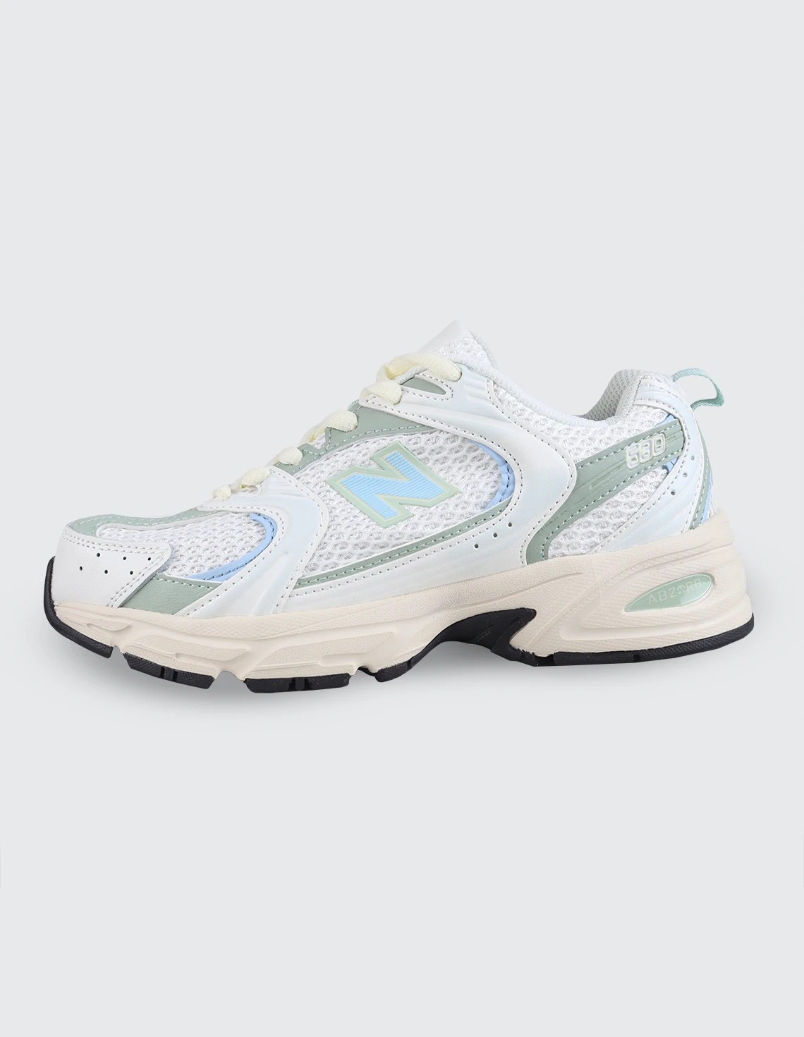 کفش دویدن زنانه نیو بالانس 530 W