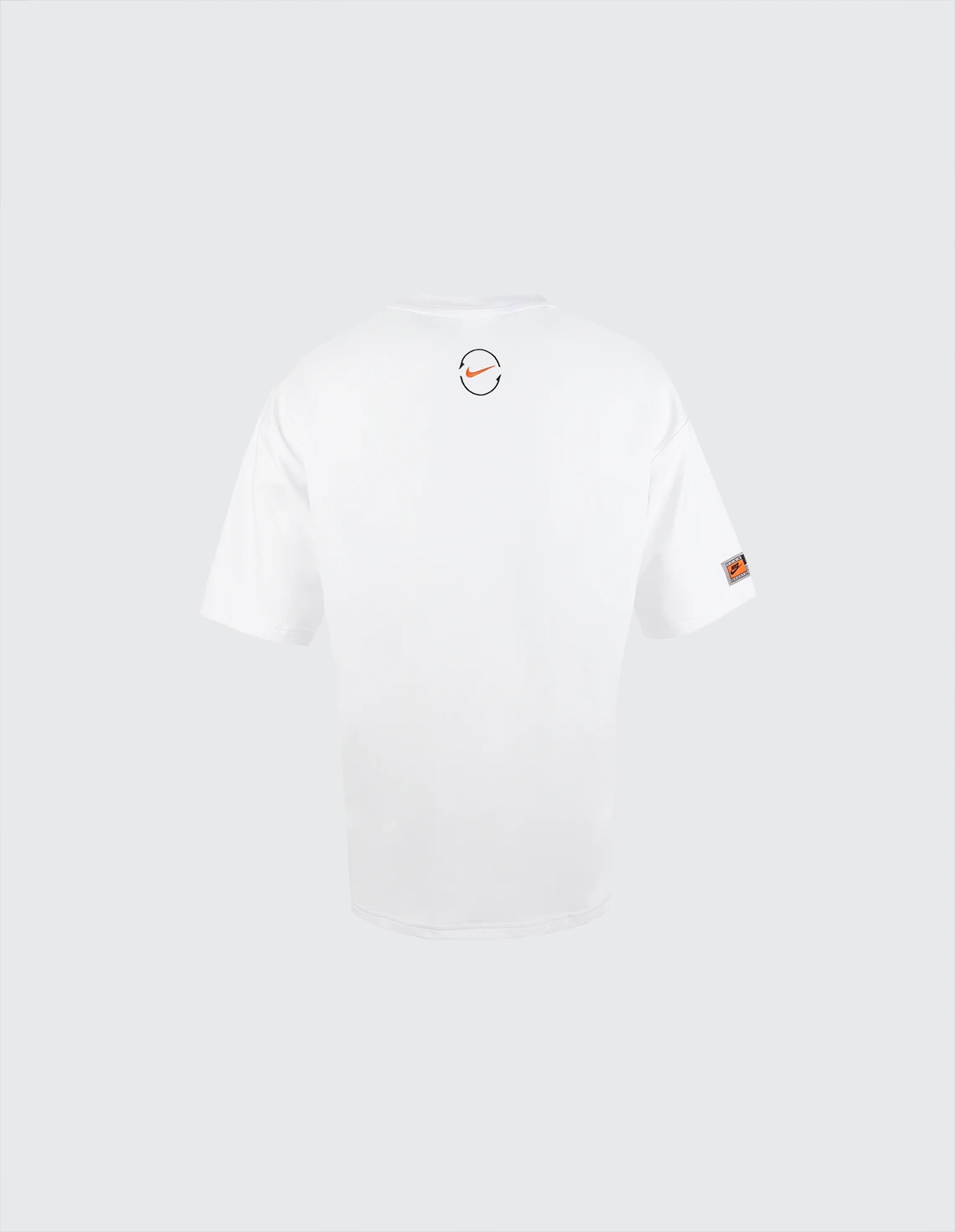 تی شرت روزانه مردانه نایکی Longive M