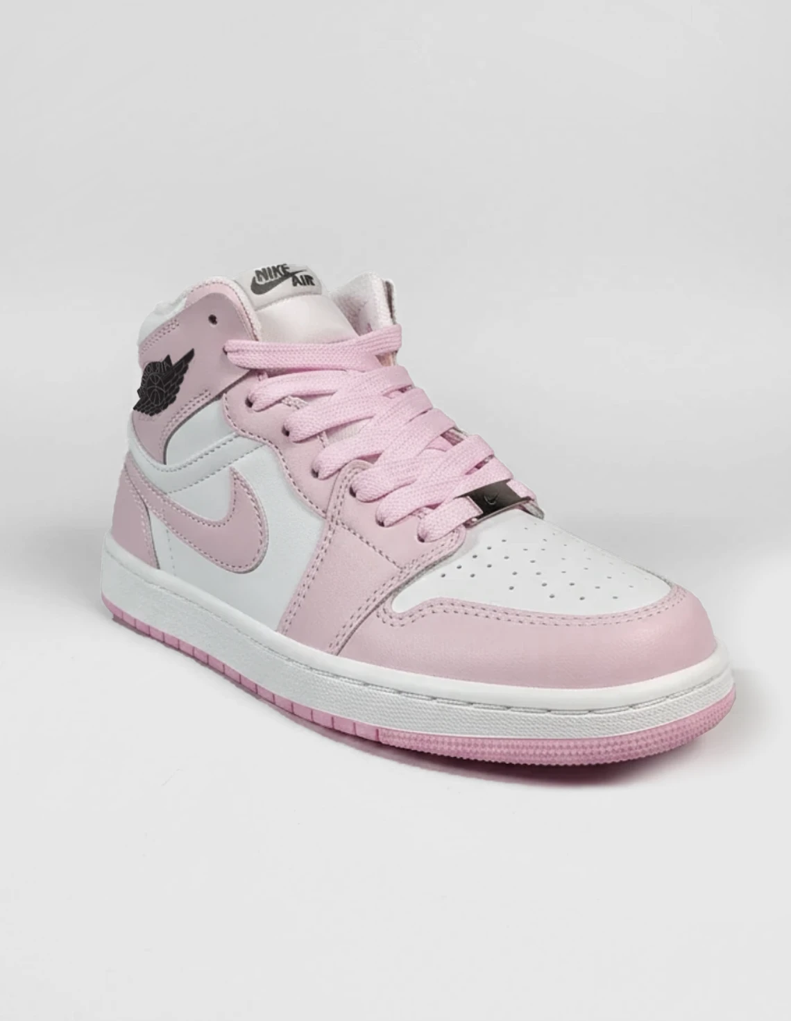 کفش روزانه زنانه نایکی Air Jordan 1 Mid Shadow W